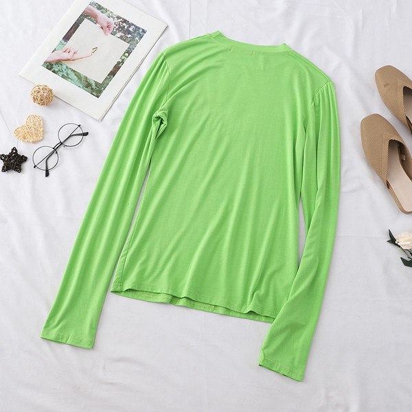 Női blúz több színben O-nyakkal