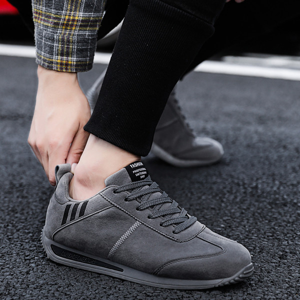 Eko bőrből készült alkalmi férfi tornacipő fekete, szürke és piros színben