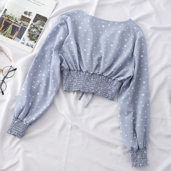 Aktuális női blúz három színben nyakkendővel