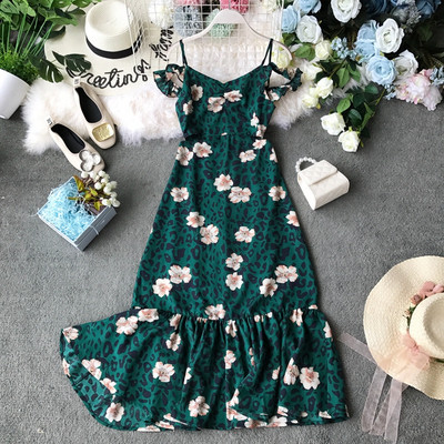 Rochie moderna de dama cu bretele subtiri - model croiat