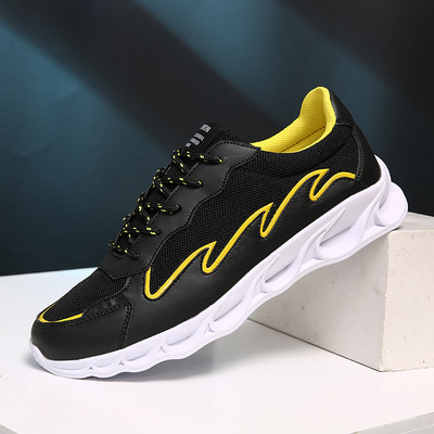 Férfi alkalmi tornacipő fekete fűzővel