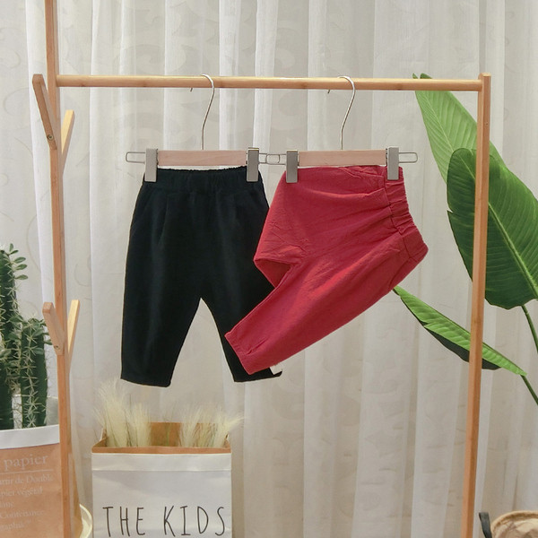 Modern, zsebes gyereknadrág fiúknak