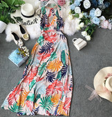 Aktuális női hosszú ruha virágmintával