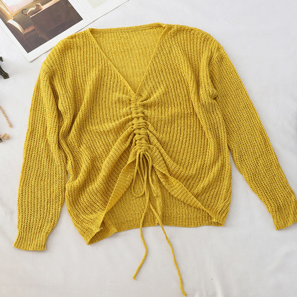 Bluză de damă modernă în mai multe culori cu decolteu în V