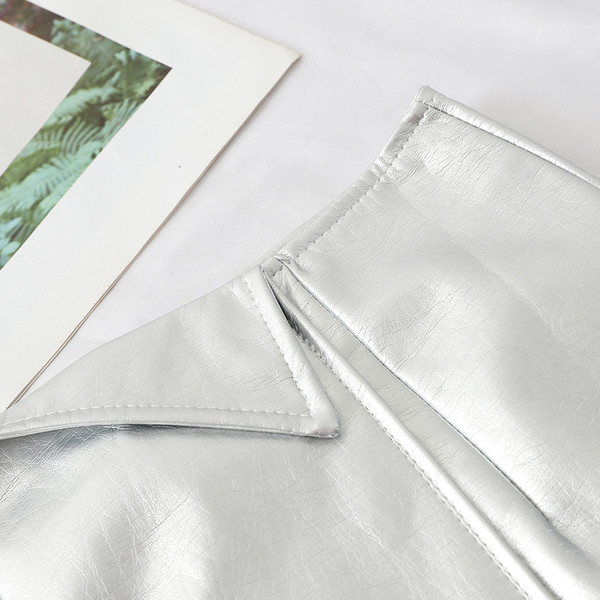 Fusta de dama actuala in negru si argintiu