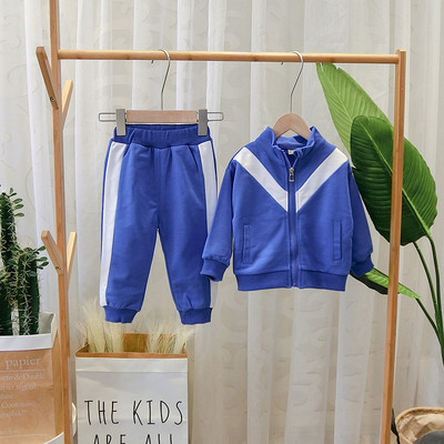 Sportos gyerek szett fiúknak két részből áll - több színben