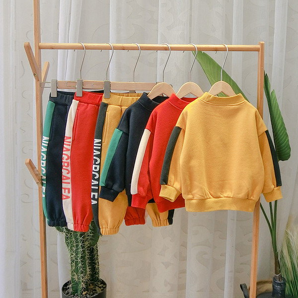 Set copii model nou pentru baieti bluza + pantaloni