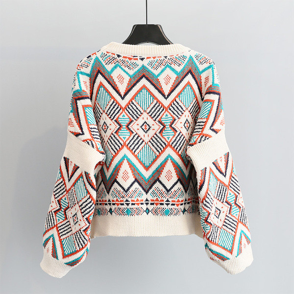 Téli női virágos pulóver O-nyakkal