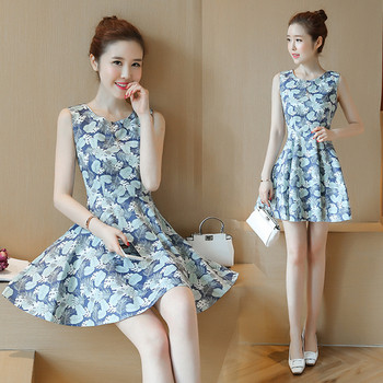 Rochie eleganta de dama cu model floral in doua culori