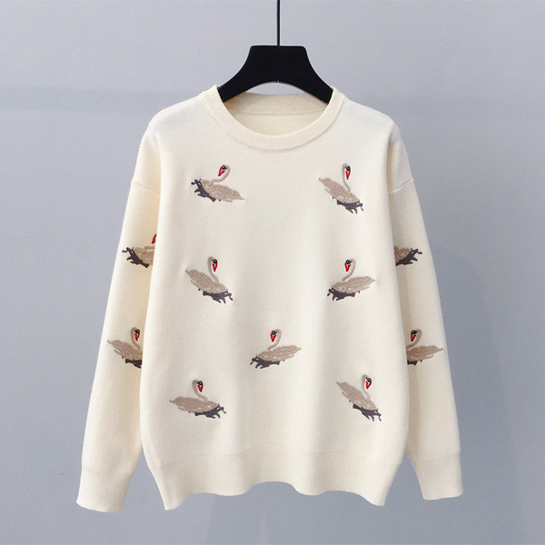 ÚJ Aktuális női téli pulóver hímzéssel