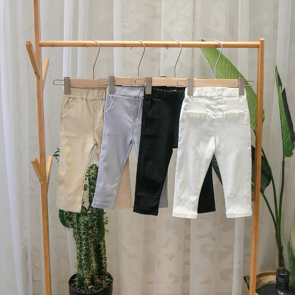 Модерни детски панталони за момчета в бял,черен,кафяв и сив цвят