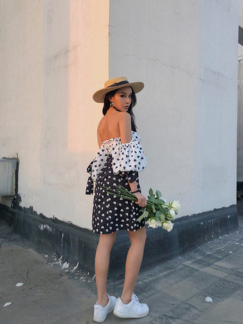 Rochie scurtă de damă actuală cu mâneci căzute