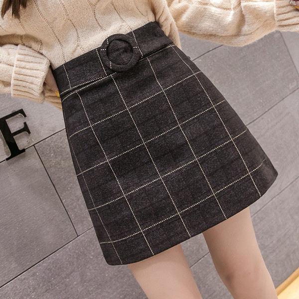 Fusta dama in carouri cu curea in gri si negru