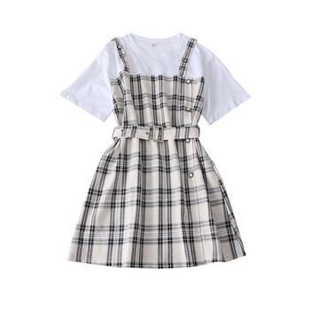 Női kockás ruha fehér és fekete színben, rövid ujjal