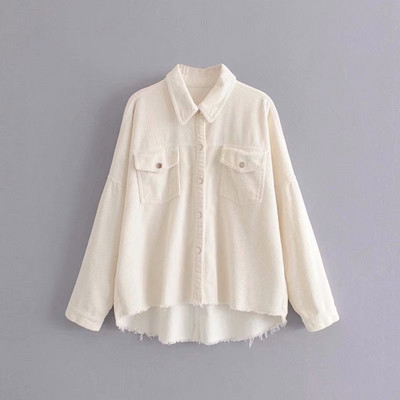 Джинсово яке в бял цвят с копчета и джобове