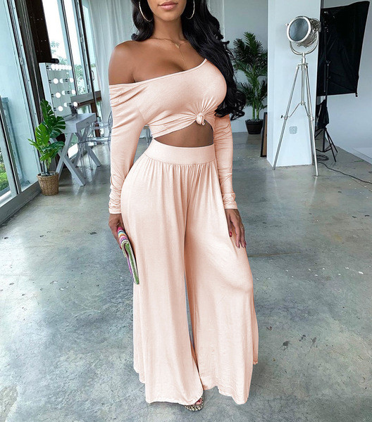 Kétrészes női napi szett rózsaszín színben