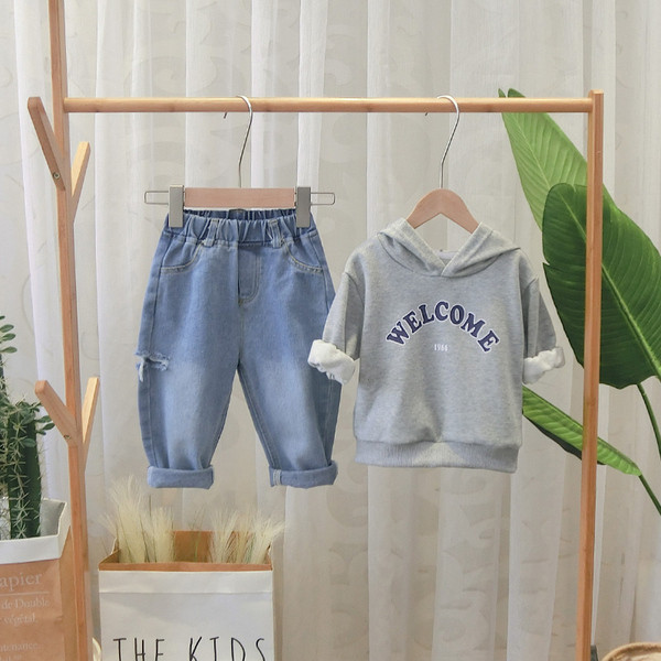 Gyerek pulóver fiúknak kapucnival több színben