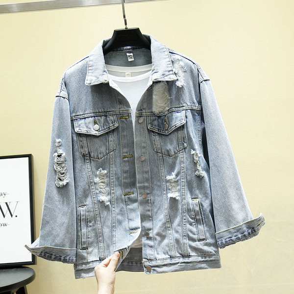 Geaca de dama din denim de culoare deschisa cu motive rupte