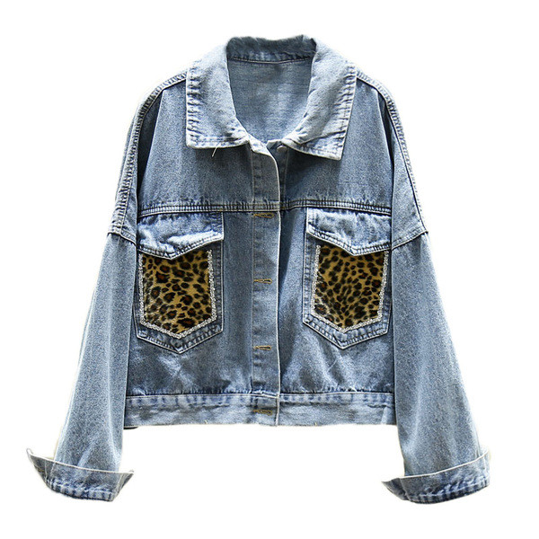 Új modell női farmerdzseki zsebekkel, két színben