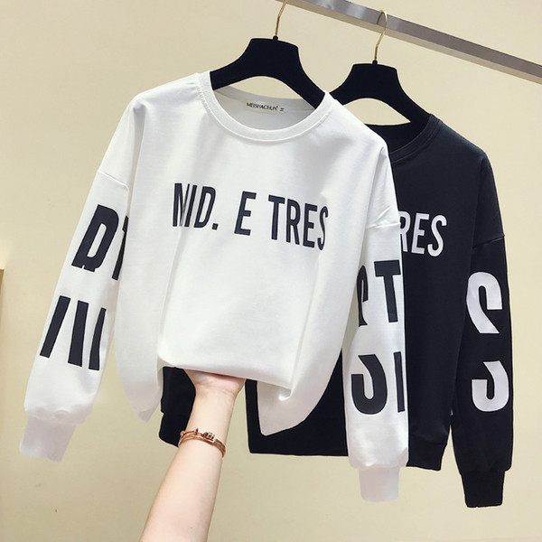 Bluză casual de damă în alb și negru cu inscripții