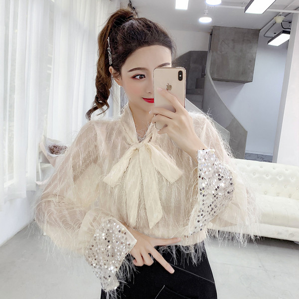 Bluză de damă modernă în trei culori cu paiete