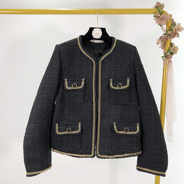 Geaca scurta de dama cu buzunare si margine aurie