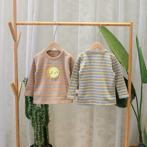 Csíkos gyermekblúz O-nyakkal, két színben fiúknak