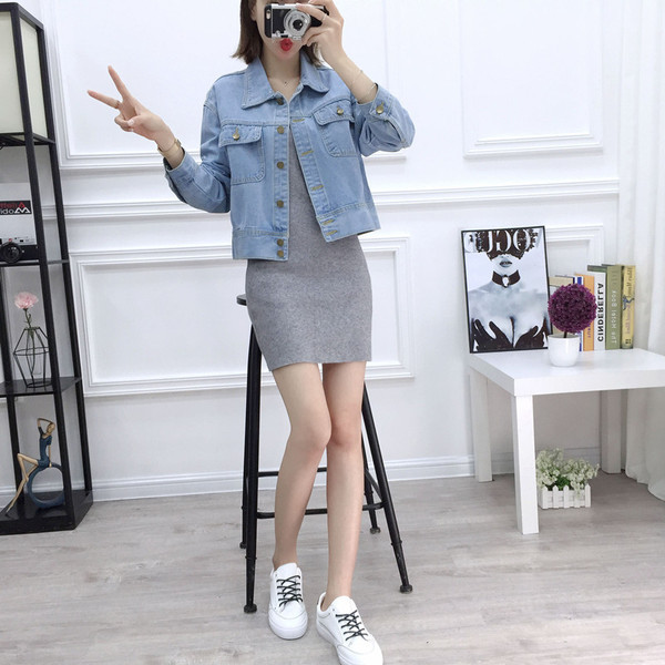 Jacheta casual de dama din denim in culori deschise si inchise