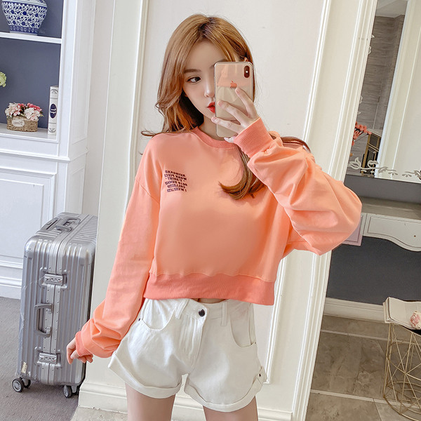 Bluză casual de damă cu inscripții - în patru culori