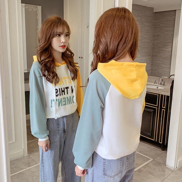 Bluză casual de damă cu cravate și inscripții