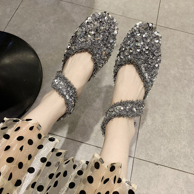 Modern női cipő flitterekkel, két színben