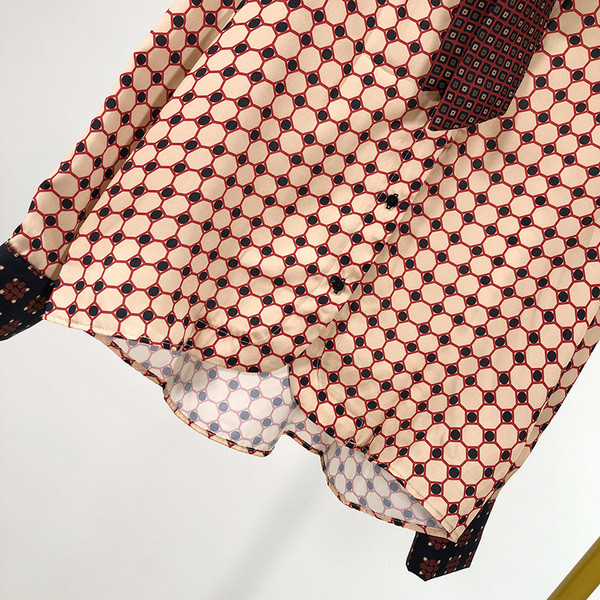 Elegáns, fűzős női ing