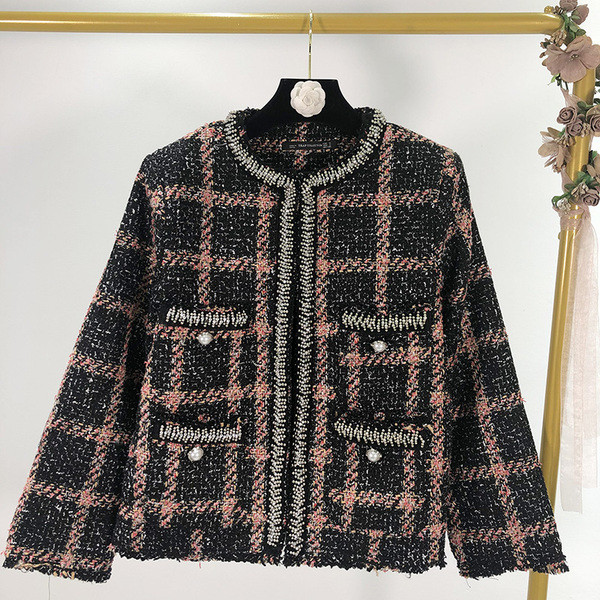 Elegáns női kockás kabát