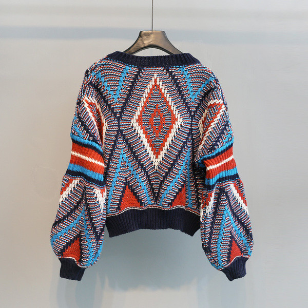 Pulover de iarnă de damă cu decolteu în formă de O