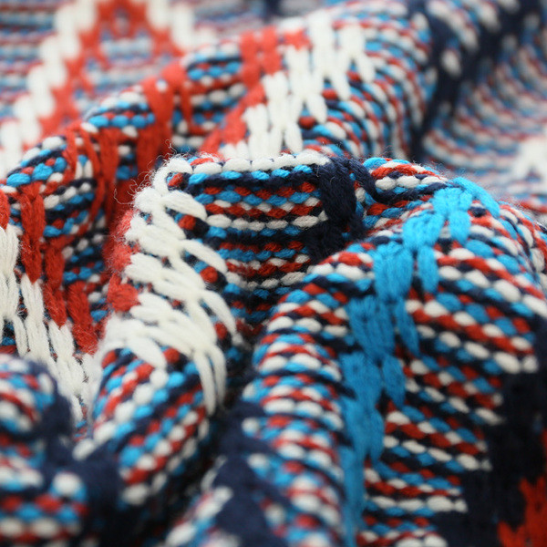 Pulover de iarnă de damă cu decolteu în formă de O