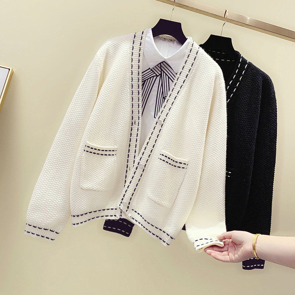 Vesta casual de dama cu buzunare si decolteu in V in alb si negru