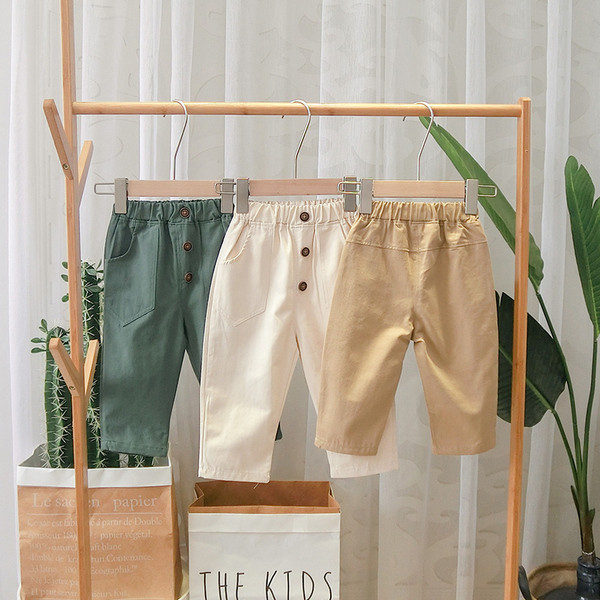 Детски панталони с копчета и джобове в няколко цвята за момчета