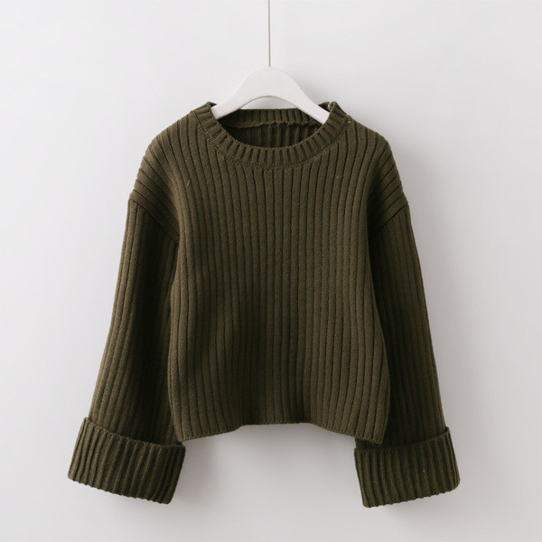 Modern női téli pulóver széles ujjal, többféle színben