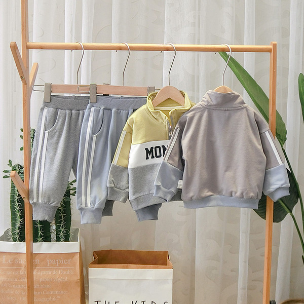 Kétrészes sport gyerekkészlet fiúknak