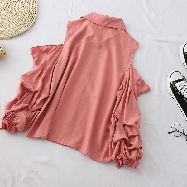 Cămașă modernă de damă cu umerii deschiși și nasturi în mai multe culori