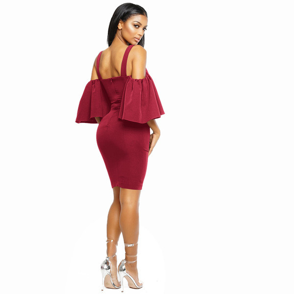 Elegáns női ruha csupasz váll és leesett ujjú több színben