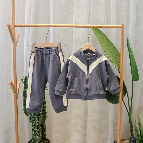 Gyermek szett fiú pulóvernek és nadrágnak két színben