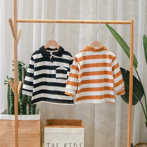 Jelenlegi gyerek csíkos blúz klasszikus gallérral és gombokkal - két színben