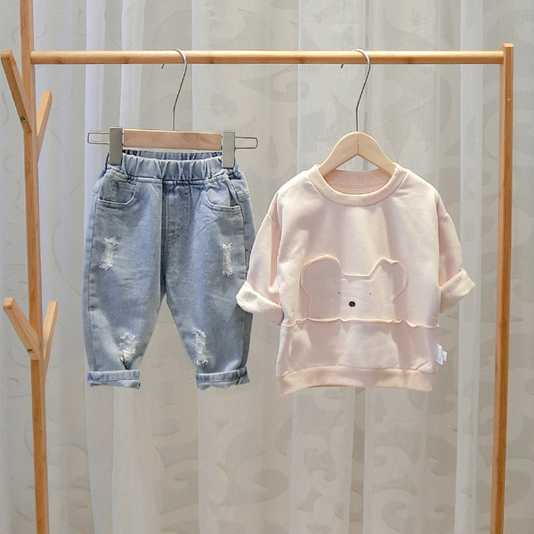 Modern, O-nyakú gyerekblúz fiúknak három színben