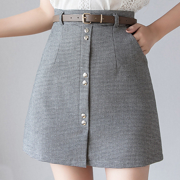 Modern női szoknya övvel, két színben