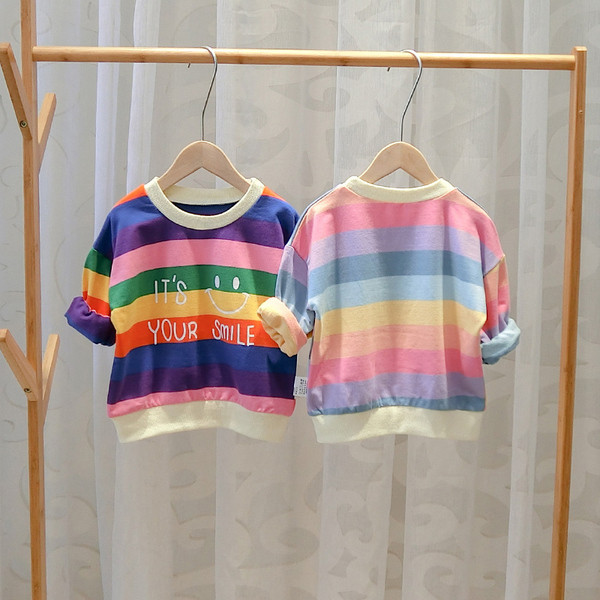 Model nou de bluza pentru copii colorata cu aplicatie pentru baieti