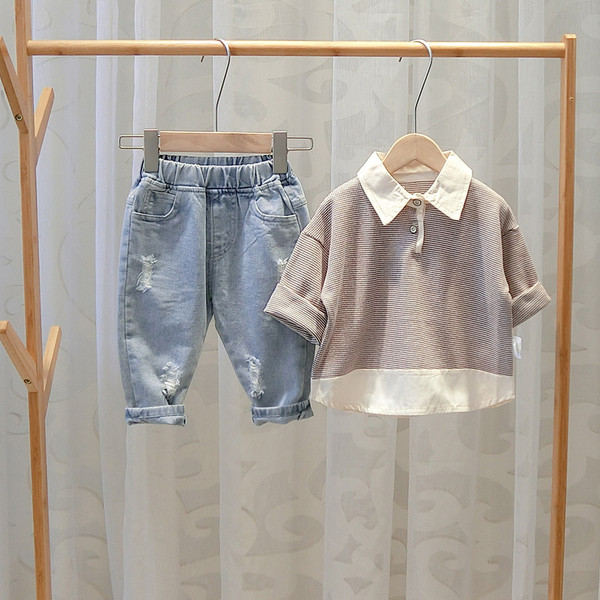 Új modell gyerekblúz fiúknak klasszikus gallérral, két színben