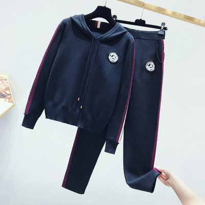 Sport és napi női csapat két részben két színben