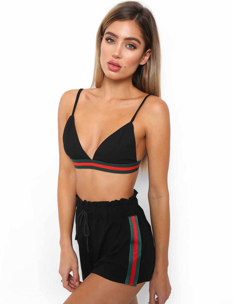 Set modern de damă din două părți maiou + pantaloni scurți în alb și negru