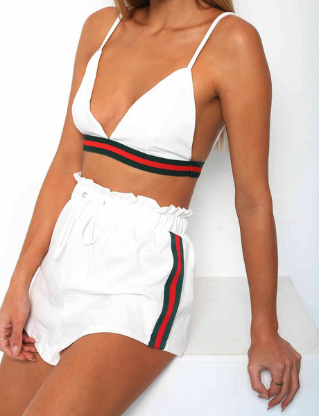 Set modern de damă din două părți maiou + pantaloni scurți în alb și negru